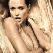 Angelina_Jolie_013