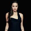 Angelina_Jolie_045